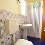 Bed and breakfast Alba Tra I Pini 4*