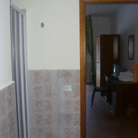 Alba Tra I Pini Nocleg ze śniadaniem 3*