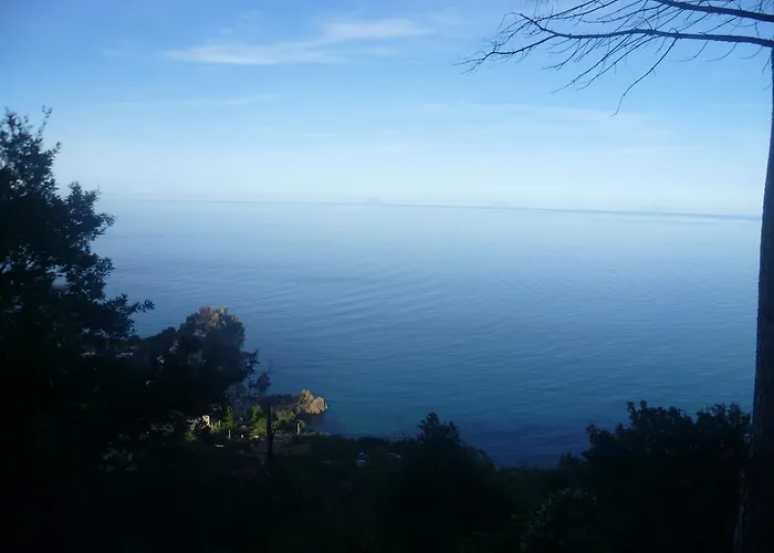 לינה וארוחת בוקר Alba Tra I Pini צ'פאלו